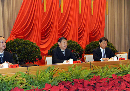 5��13�գ����뵳У����2009�괺��ѧ�ڵڶ������ް���ר�����ְ࿪ѧ�����й��������ξֳ�ί��������Ǵ���ǡ����뵳УУ��ϰ��ƽ��ϯ��ѧ���񲢽�����